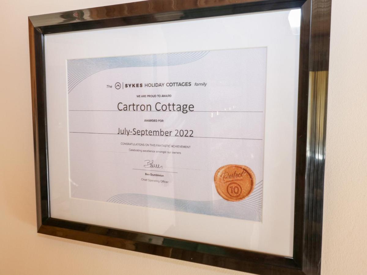 Cartron Cottage Ballintober  外观 照片